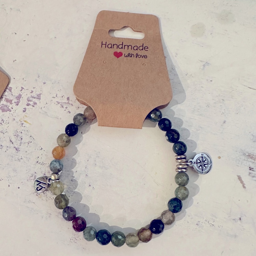 Beaded Bracelet - Picture 2 of 6